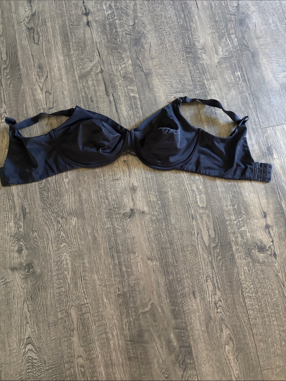 Vanity Fair Black Satin Underwire Bra